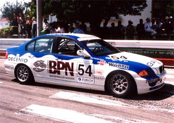 26092001_APetiz_BMW.JPG (36090 bytes)